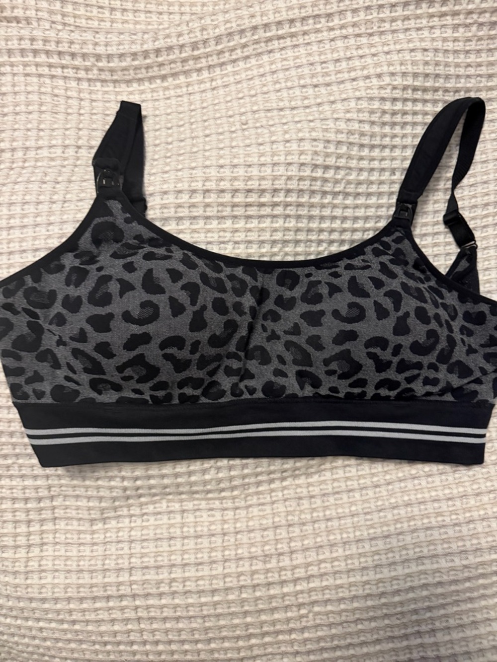 Seamless Leopard-Print Nursing Bralette in Black & Gray